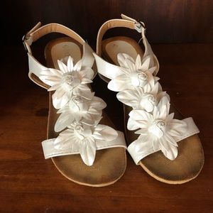 White, floral wedges.